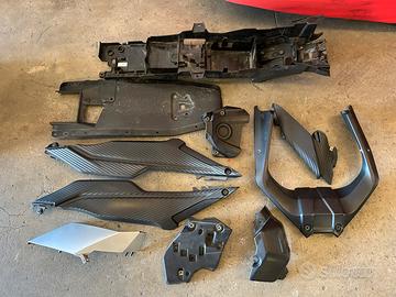 Plastiche / supporti vari Yamaha Tracer 900 2015