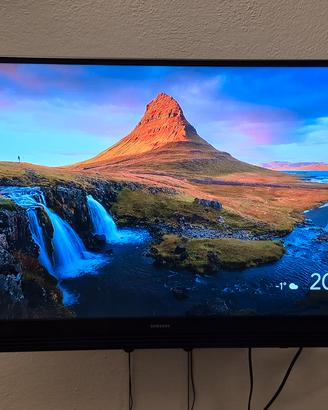 TV Samsung 32" completa di Chromecast