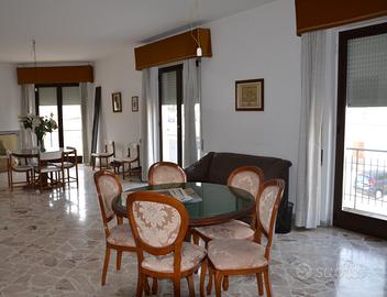 Casa indipendente con terreno edificabile
