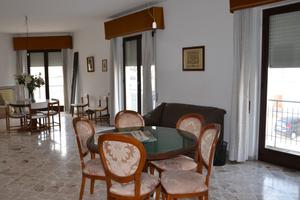 Casa indipendente con terreno edificabile