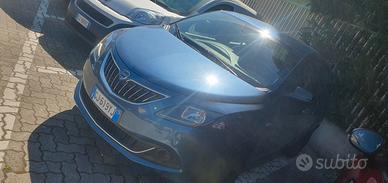 Lancia Ypsilon 1.0 FireFly 5 porte S&S Hybrid Ecoc