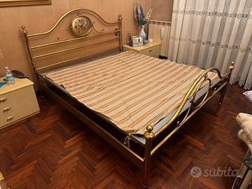 Letto Matrimoniale in Ottone Stile Classico 