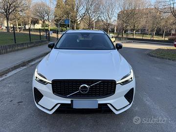 Volvo XC60 T6 Plug-in hybrid AWD automatico