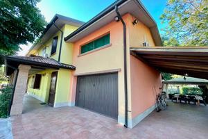 SPLENDIDA VILLETTA DI TESTA IN CONTESTO BUCOLICO