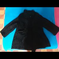 Pelliccia  da donna in lana nera 