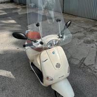 Vespa et4 125