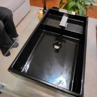 lavabo da appoggio con rubinetto 