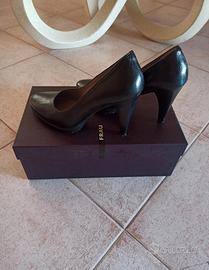 scarpa con tacco  frau
