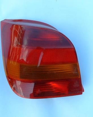 fanale posteriore sinistro ford fiesta