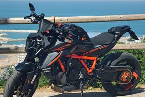KTM 1390 Super Duke R EVO