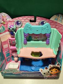 Gabby's doll house badroom