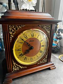 Elegante orologio da tavolo Lauris vintage  mec