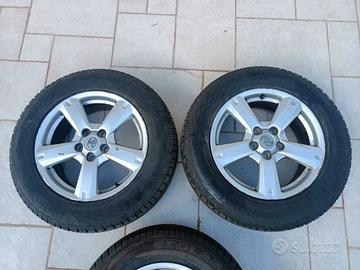 Due ruote RAV 4 gomme nuove 