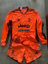 Completo Juventus portiere