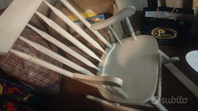 Sedia a dondolo in legno