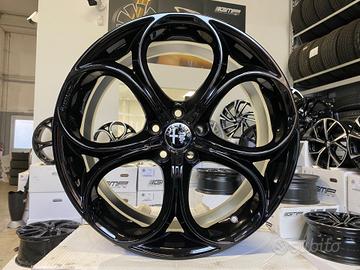 Cerchi OMOLOGATI Alfa Romeo raggio 20 cod.31244