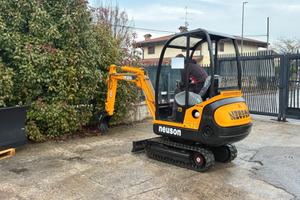E279- MINI ESCAVATORE NEUSON 15Q