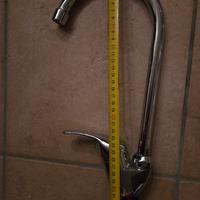 Rubinetto da cucina in acciaio 