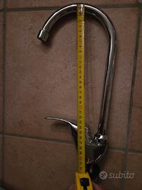 Rubinetto da cucina in acciaio 