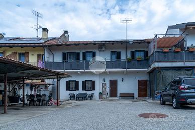 CASA SEMINDIPENDENTE A CHIVASSO