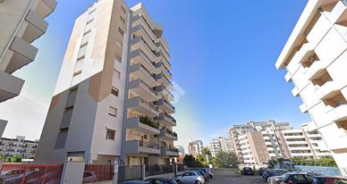 3 LOCALI A TARANTO