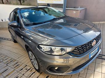 Fiat Tipo 1.6 Mjt S&S 5 porte Easy