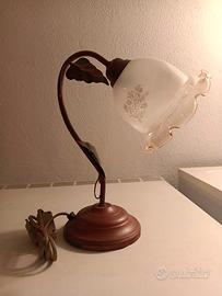 Lampada da tavolo in stile Liberty