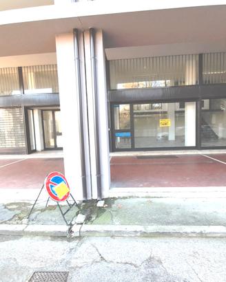 Locale uso ufficio di ampia metratura rif:a-boden