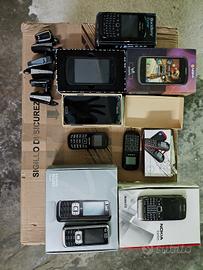 Lotto vecchi telefoni