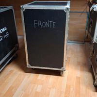 FLIGHT CASE RACK PROFESSIONALE 19” – 18U CON RUOTE