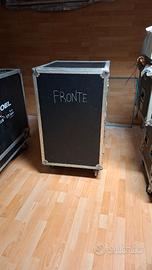 FLIGHT CASE RACK PROFESSIONALE 19” – 18U CON RUOTE