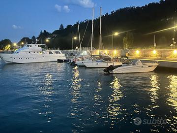 Posti Ormeggio Barca a Motore bocca di magra