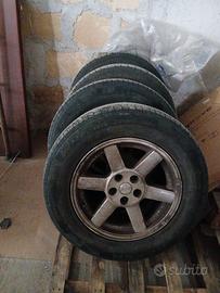 Cerchi R17 e Gomme  235/65 R17