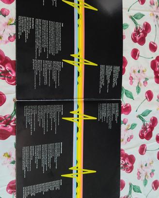 VINILI - CD -DVD- MUSICASSETTE  stock 