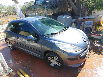 Peugeot 207 - 1.4 HDI