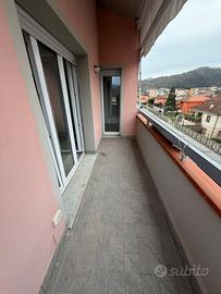 5 vani doppi servizi due balconate