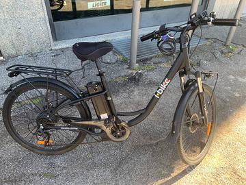Bicicletta elettrica pedalata assistita COME NUOVA
