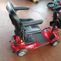 Scooter elettrico a 4 ruote
