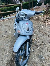 Scooter kymko people 50