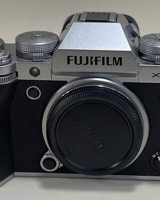 Fuji Xt5 solo corpo silver