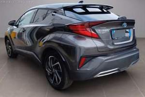 Toyota chr hybrid style+tech pack full optional 