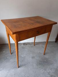 Tavolino  vintage  con cassetto e vetro