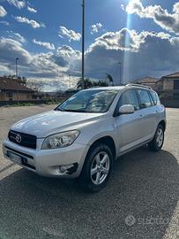 Toyota RAV4 III Serie