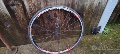 Ruota bici Schwalbe Lugano Keylar 700x23C