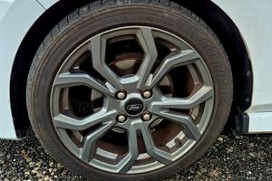 CERCHI+GOMME+TMPS 17 POLLICI- FORD FIESTA ST-line