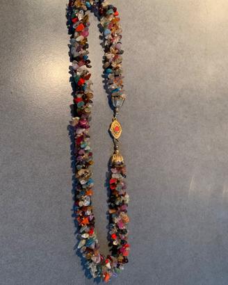 Collana in pietre