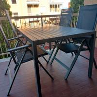 tavolo e sedie esterno