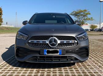 Mercedes Benz GLA 200d Premium Automatic