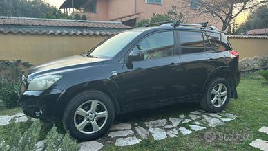 RAV 4