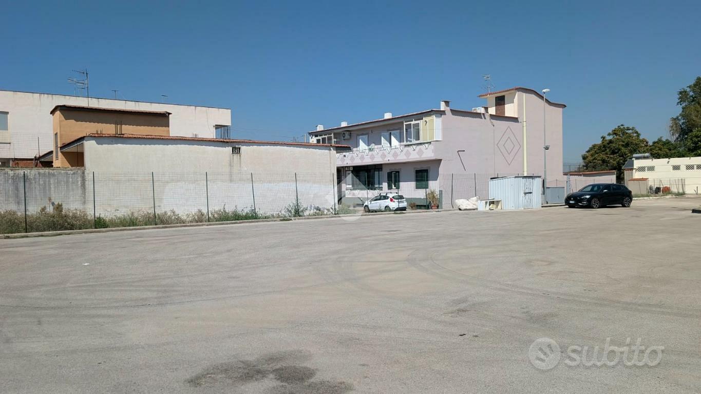 TERRENO A FRATTAMAGGIORE - Vista 4